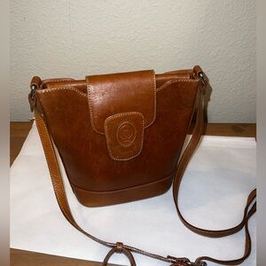 Original vintage DISSER leather bucket bag